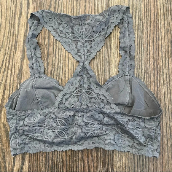 Free People Intimately gray lace racerback bralette size medium - Picture 3 of 4